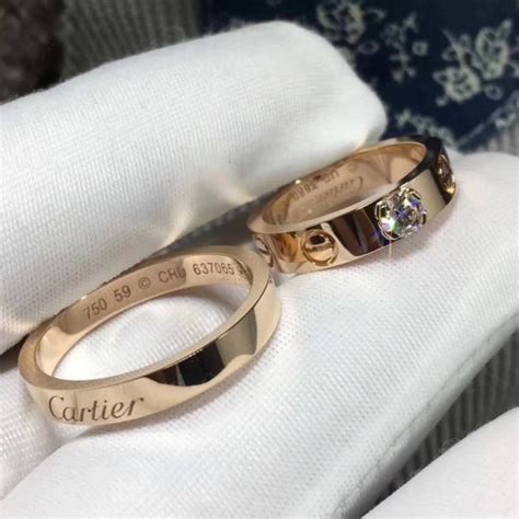 women's cartier wedding band - cartier vs tiffany.